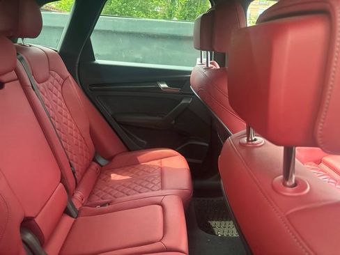 Used 2024 Audi SQ5 Premium Plus w/ Premium Plus Package AWD/4WD image 9
