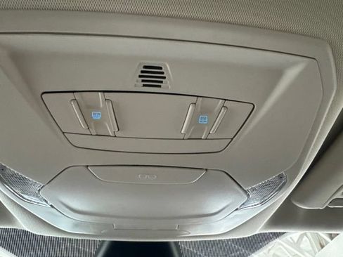 Used 2019 Ford Escape Titanium AWD/4WD image 48