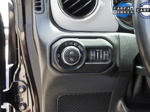 Certified 2021 Jeep Gladiator Overland image 19