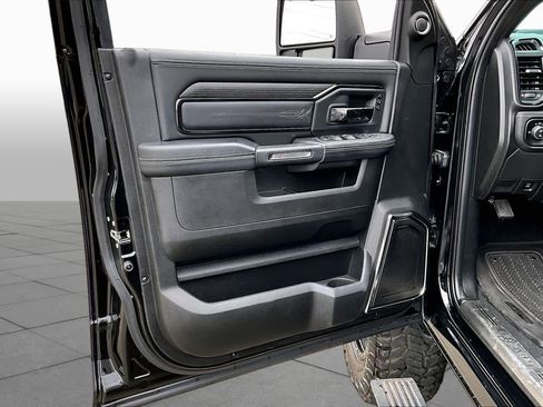 Used 2023 RAM 2500 Limited AWD/4WD image 21