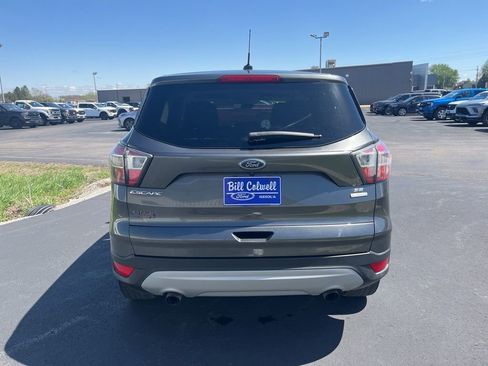 Used 2017 Ford Escape SE FWD image 5