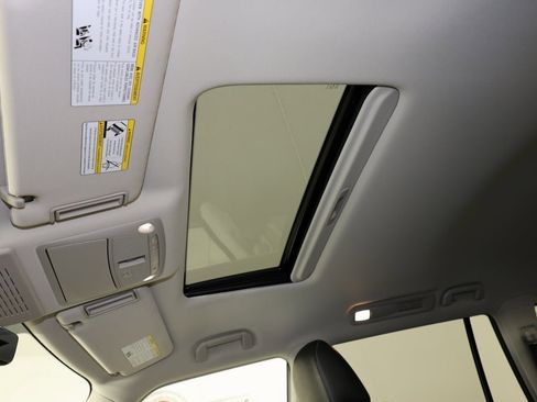 Used 2024 INFINITI QX80 Luxe image 14