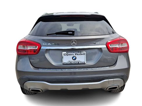 Used 2018 Mercedes-Benz GLA 250 4MATIC image 5