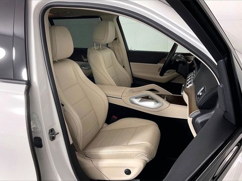 Certified 2023 Mercedes-Benz GLS 450 4MATIC image 7