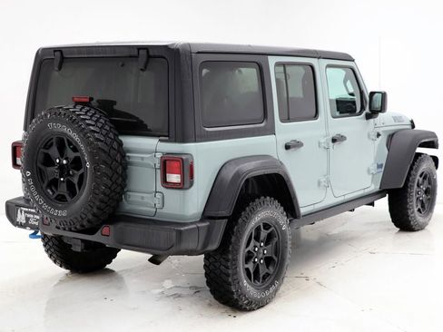 Used 2023 Jeep Wrangler Unlimited w/ Cold Weather Group image 9