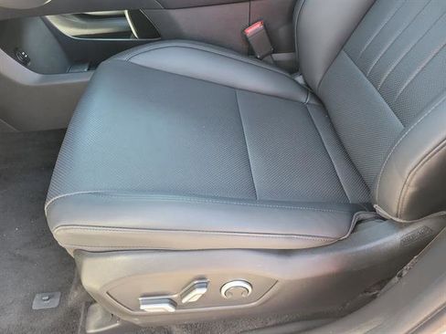 Used 2026 Hyundai Santa Fe SEL AWD/4WD image 4