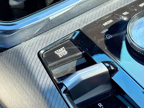 Used 2025 BMW X3 M50 w/ Premium Package image 18