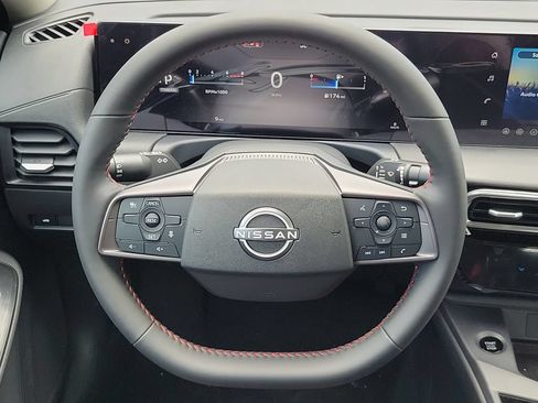 New 2027 Nissan Sentra SR w/ Floor Mat Package FWD image 21