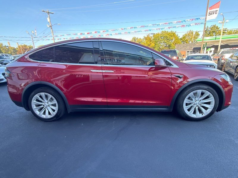 Used 2016 Tesla Model X 75D AWD/4WD image 4