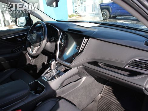 Used 2025 Subaru Outback Limited image 31