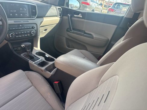 Used 2020 Kia Sportage LX w/ LX Popular Package FWD image 9