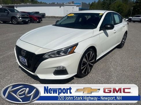Used 2021 Nissan Altima 2.5 SR AWD/4WD image 1