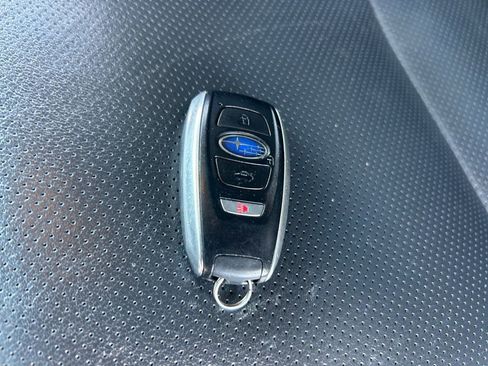 Used 2017 Subaru Legacy 2.5i Limited AWD/4WD image 31