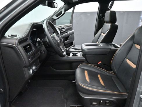 Used 2023 GMC Yukon AT4 image 12