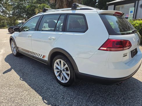 Used 2017 Volkswagen Golf Alltrack SEL AWD/4WD image 7
