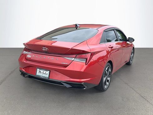 Used 2022 Hyundai Elantra Limited FWD image 4
