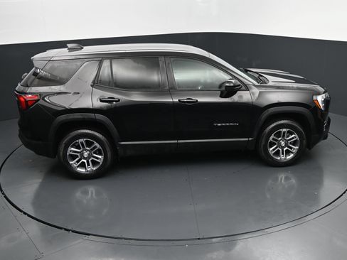 Used 2026 GMC Terrain Elevation FWD image 32