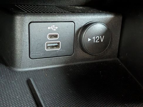 Certified 2025 Ford Escape ST-Line w/ Equipment Group 301A image 23