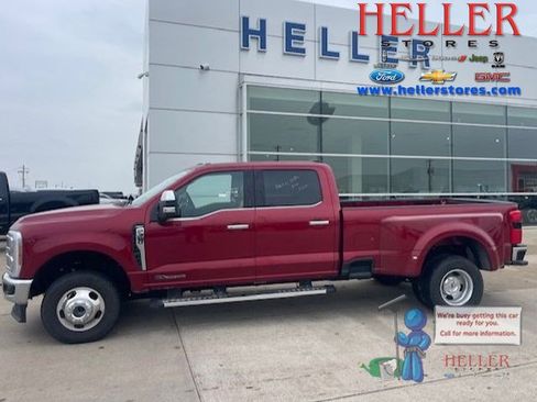 Used 2025 Ford F350 Lariat image 1