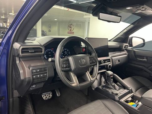 Used 2024 Toyota Tacoma TRD Sport w/ TRD Sport Premium Package RWD image 10
