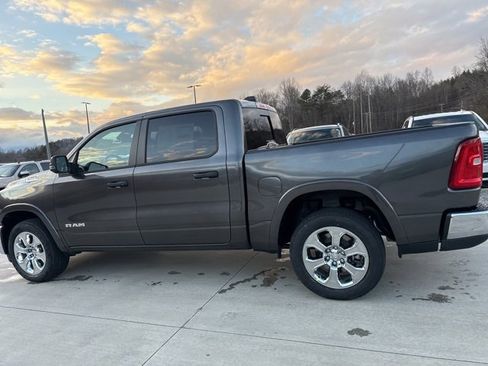 New 2026 RAM 1500 4x4 Crew Cab image 9