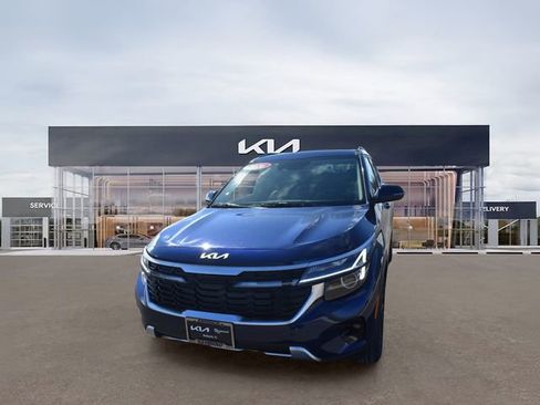 New 2026 Kia Seltos EX FWD image 8