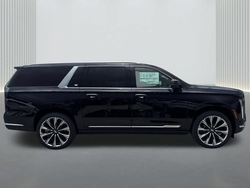 New 2026 Cadillac Escalade ESV Luxury w/ Touring Package AWD/4WD image 4