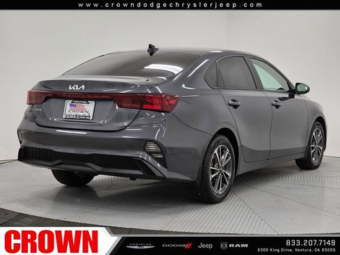 Used 2023 Kia Forte LXS image 7