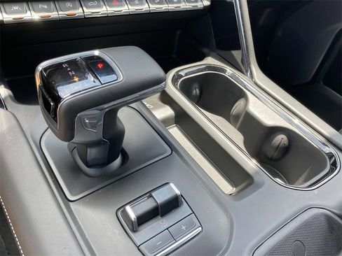 Used 2023 GMC Sierra 1500 AT4X image 28