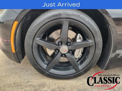 Used 2015 Chevrolet Corvette Stingray Coupe image 12