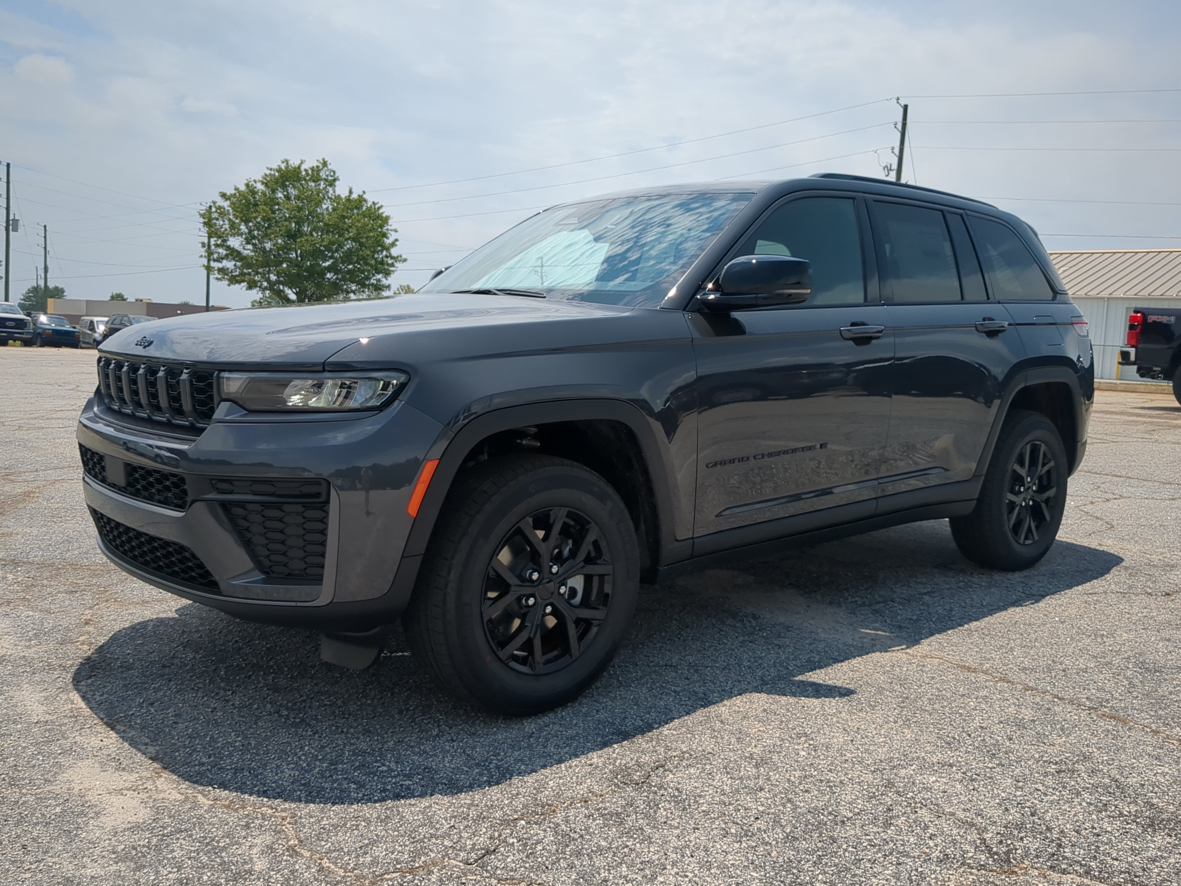 New 2026 Jeep Grand Cherokee Altitude RWD image 6