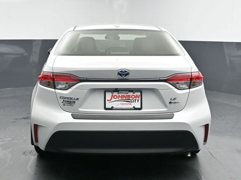Used 2025 Toyota Corolla LE image 7