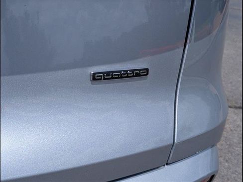 Used 2025 Audi Q5 Premium w/ Convenience Package AWD/4WD image 18