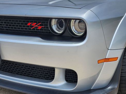 Used 2021 Dodge Challenger R/T Scat Pack RWD image 10