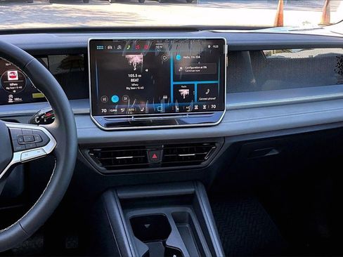 New 2026 Volkswagen Tiguan SE image 20