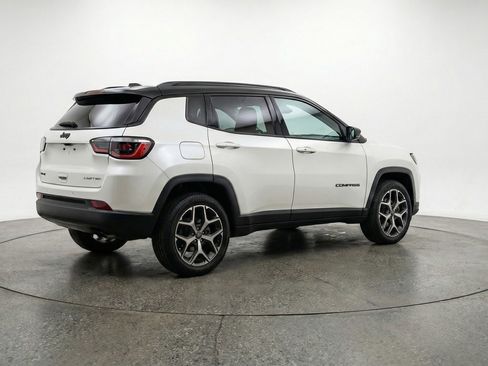 Used 2025 Jeep Compass Limited AWD/4WD image 9