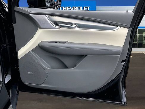 Used 2022 Cadillac XT5 Premium Luxury w/ Technology Package AWD/4WD image 28