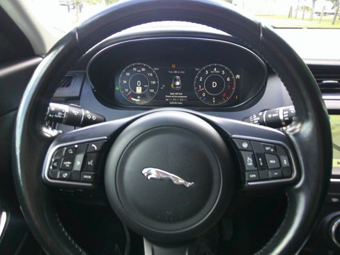 Used 2018 Jaguar E-PACE SE AWD/4WD image 46