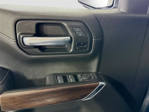 Used 2020 GMC Sierra 1500 SLT w/ SLT Premium Package AWD/4WD image 9