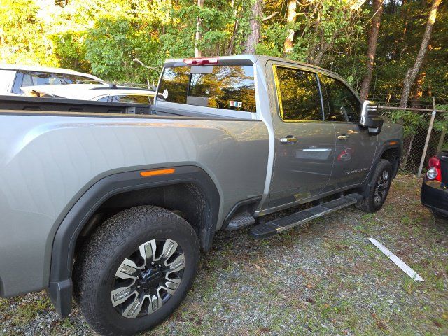 Used 2026 GMC Sierra 2500 Denali w/ Denali Reserve Package AWD/4WD image 11