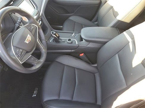 Certified 2023 Cadillac XT5 Luxury w/ LPO, Floor Liner Package image 26