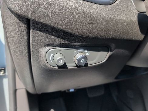 Certified 2024 Chevrolet Equinox RS image 23