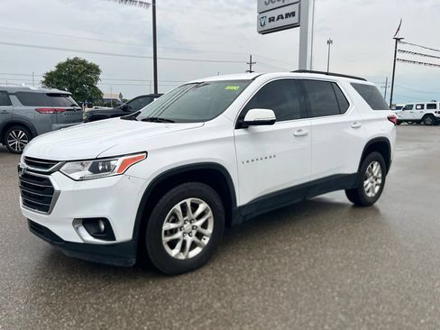 Used 2020 Chevrolet Traverse LT FWD image 3