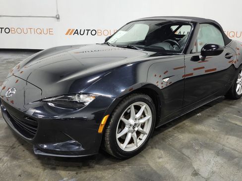 Used 2016 MAZDA MX-5 Miata Sport image 12