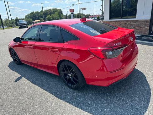 Used 2023 Honda Civic Sport image 6