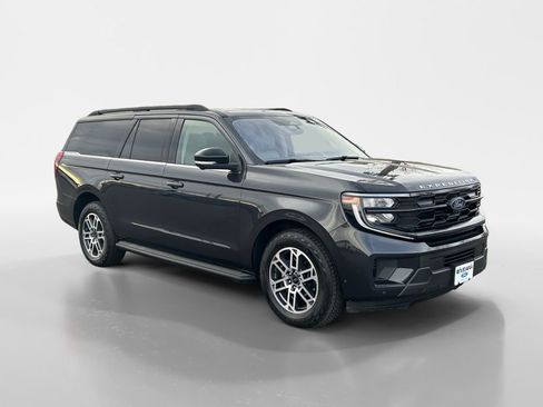 Used 2025 Ford Expedition Max Active image 9