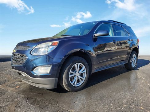 Used 2016 Chevrolet Equinox LT w/ Convenience Package image 2