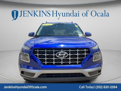 Certified 2022 Hyundai Venue SEL w/ Cargo Package FWD image 9