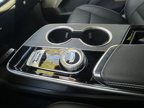 Used 2025 Cadillac Lyriq Sport image 28