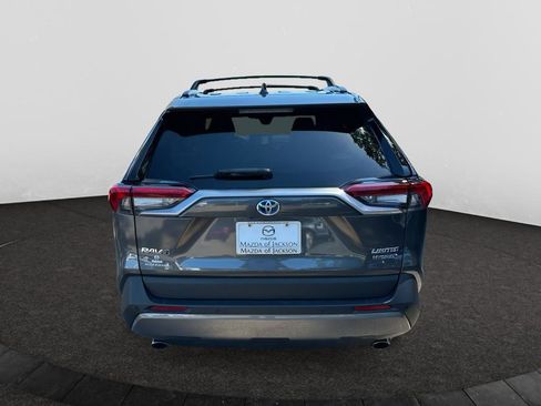 Used 2021 Toyota RAV4 Limited AWD/4WD image 4